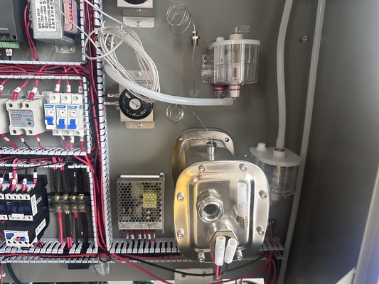 Cámara de ensayo automática de envejecimiento del ozono ambiental Equipo de ensayo del ozono